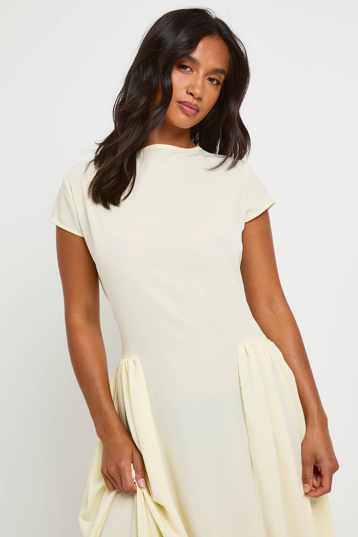 boohoo Robe midaxi texturée à jupe volumineuse