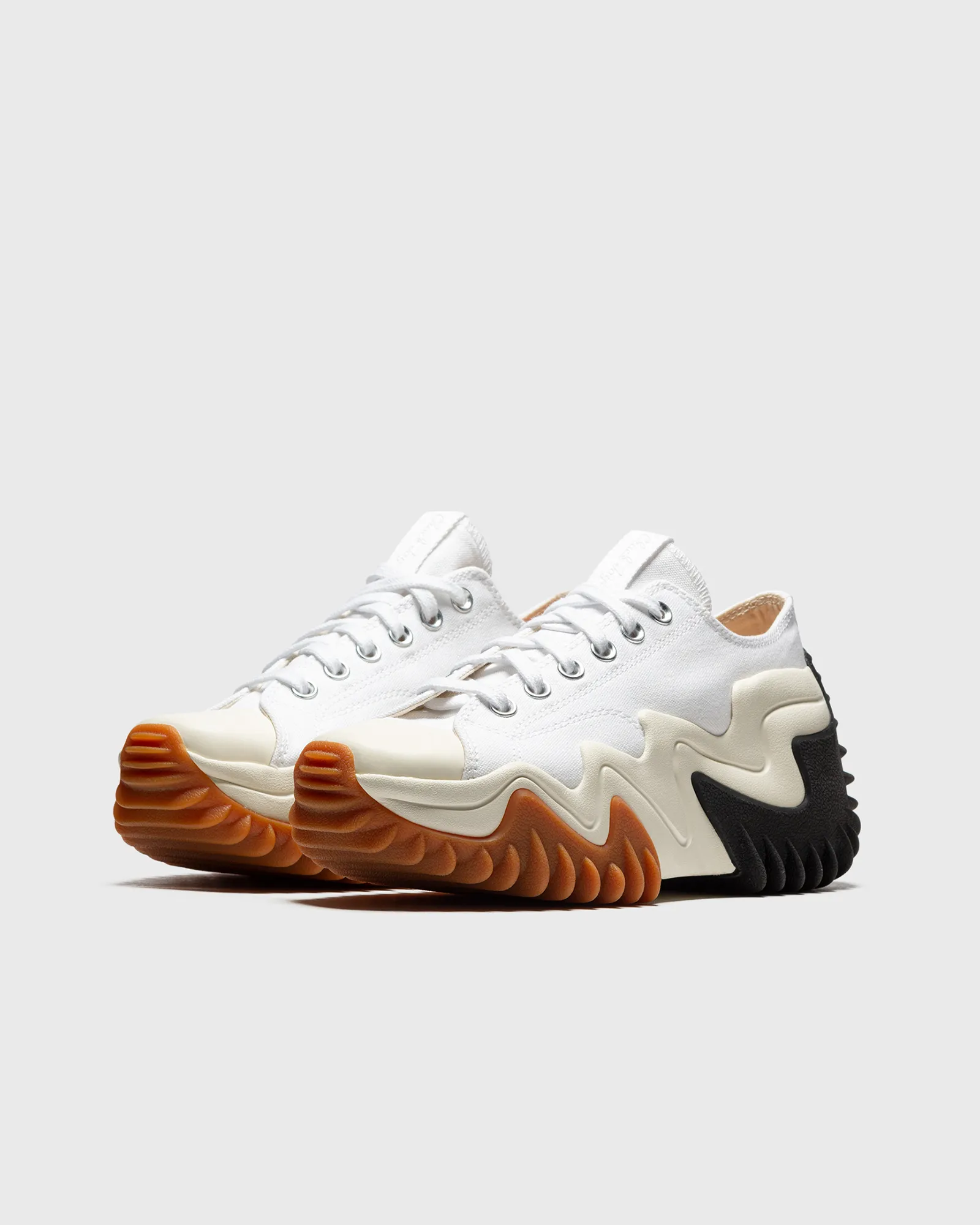 Converse WMNS Run Star Motion