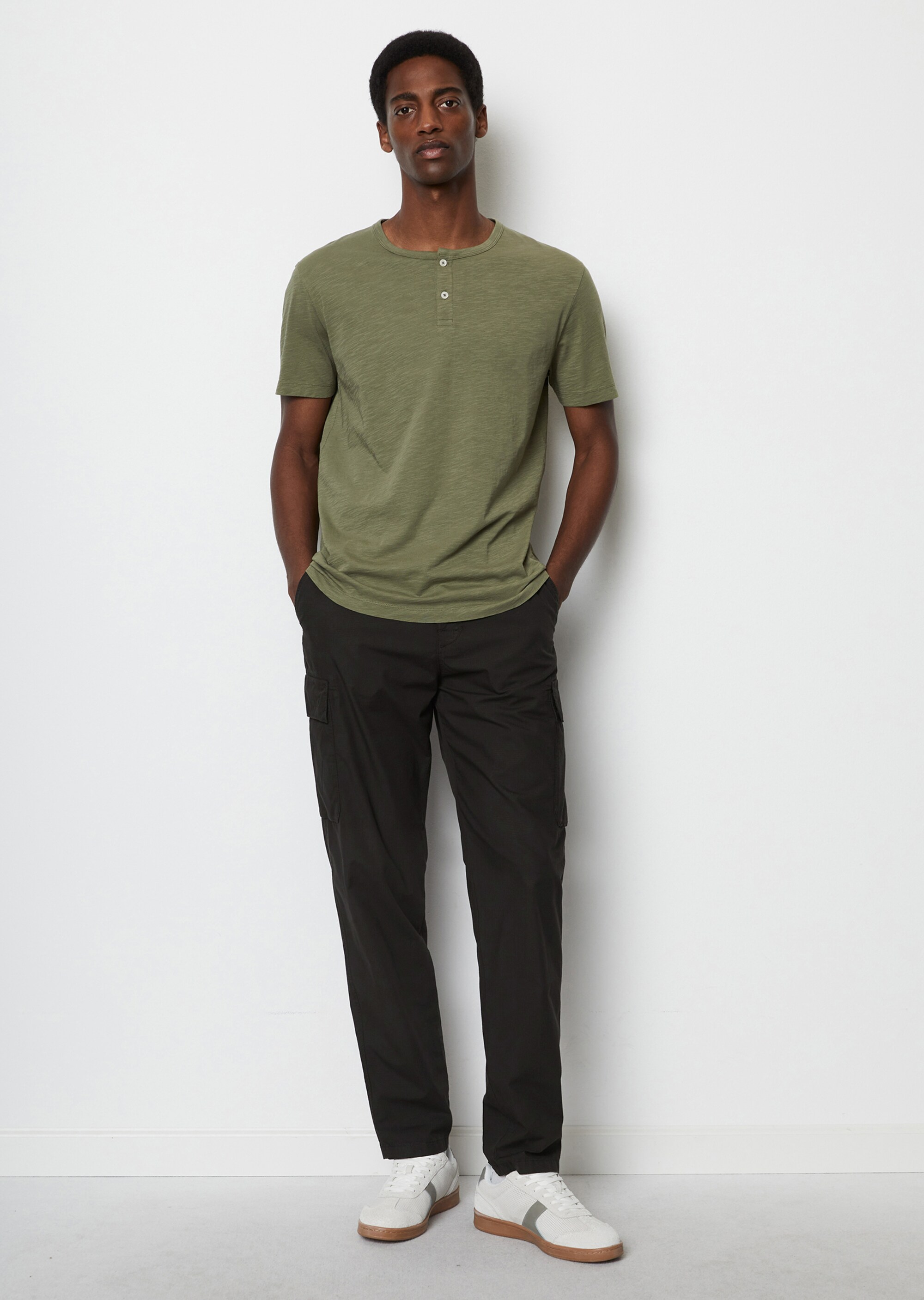 Henley-Shirt regular in softer Slub-Jersey-Qualität