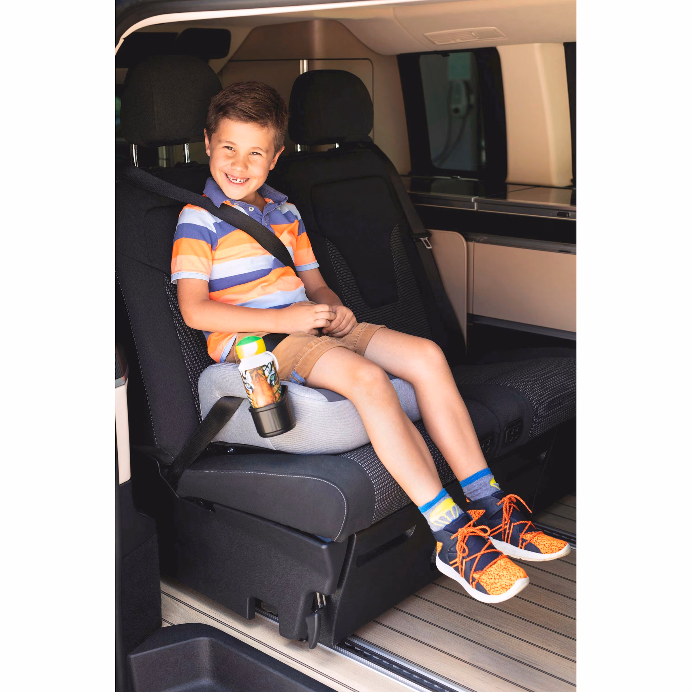 Fillikid Sitzerhöhung mit Isofix i-size schwarz grau