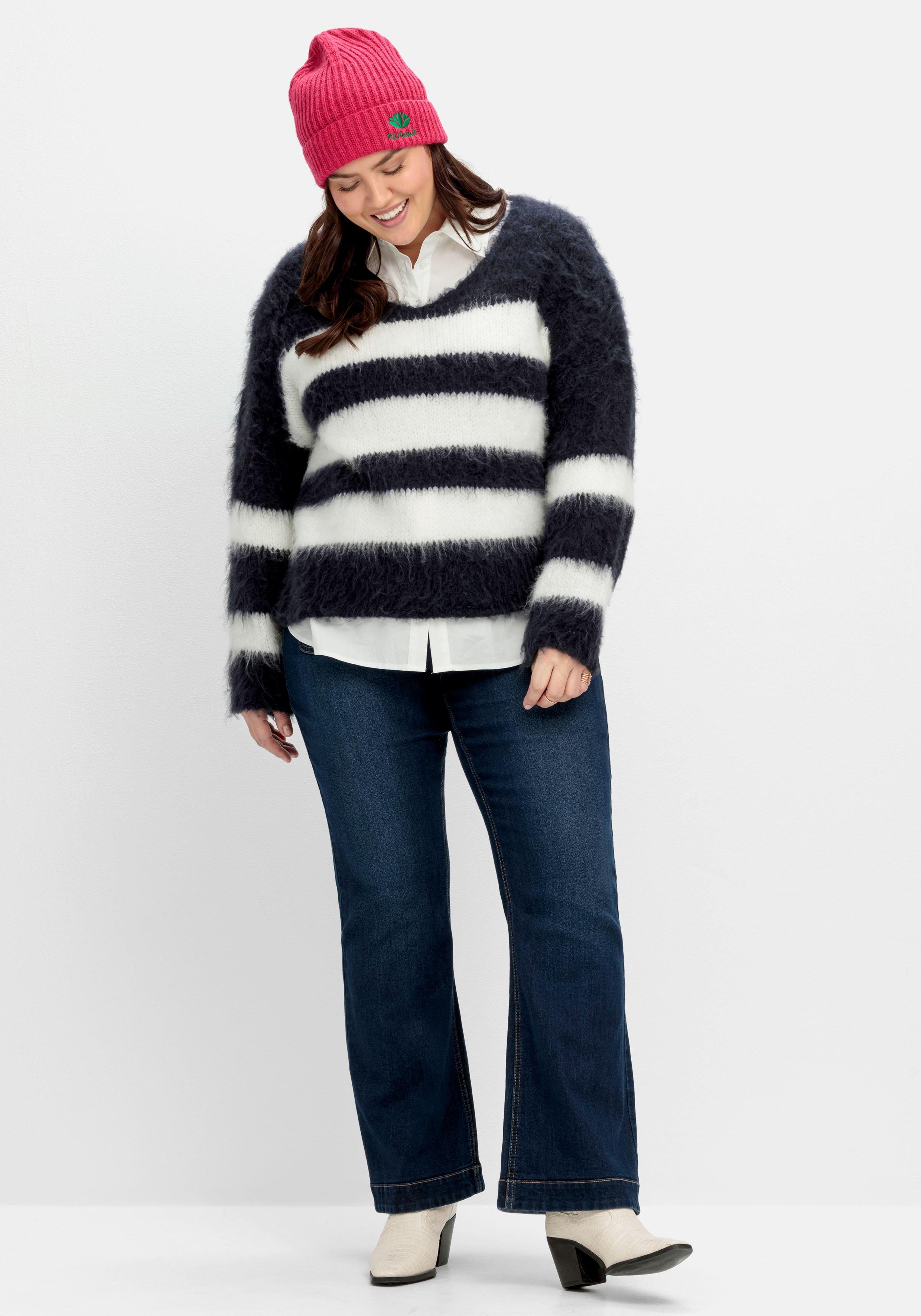 Strickpullover mit Blockstreifen, in flauschiger Qualität