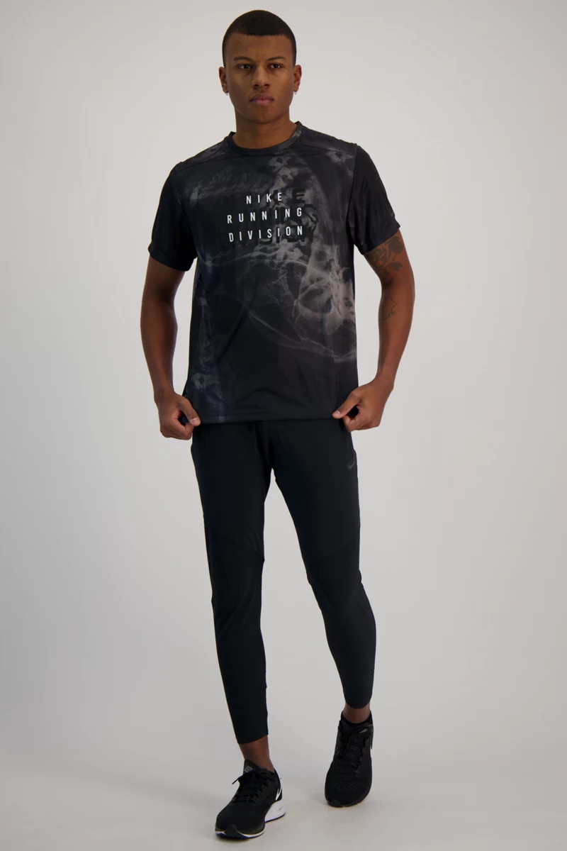 Nike Dri-FIT Run Division Rise 365 Herren T-Shirt