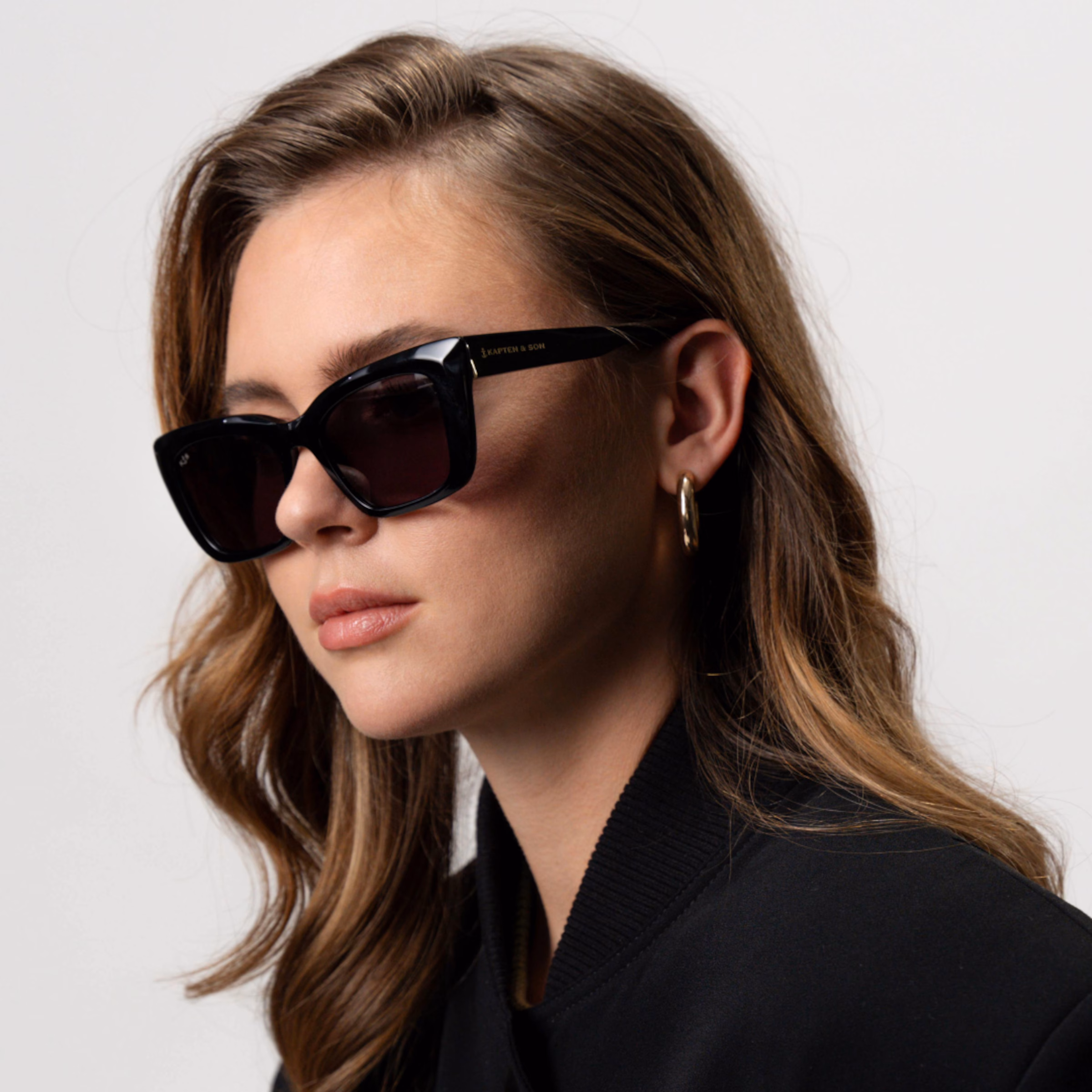 Cassis All Black