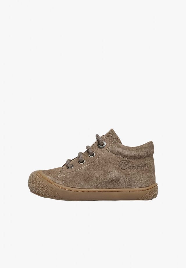 NATURINO COCOONLauflernschuhe aus Veloursleder, Tabak