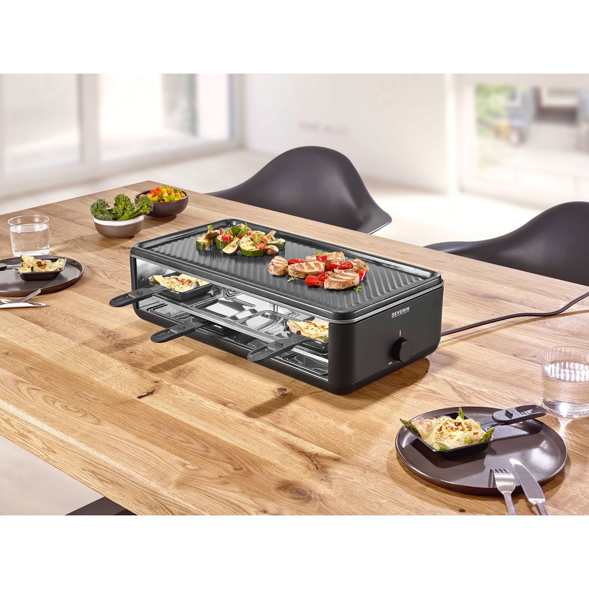 SEVERIN Raclette RG 2365 - schwarz - 8 Pfännchen