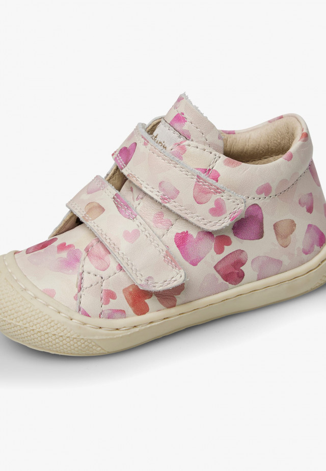 NATURINO COCOON VLLauflernschuhe aus Leder mit Herzchen-Print, Weiß-Rosa