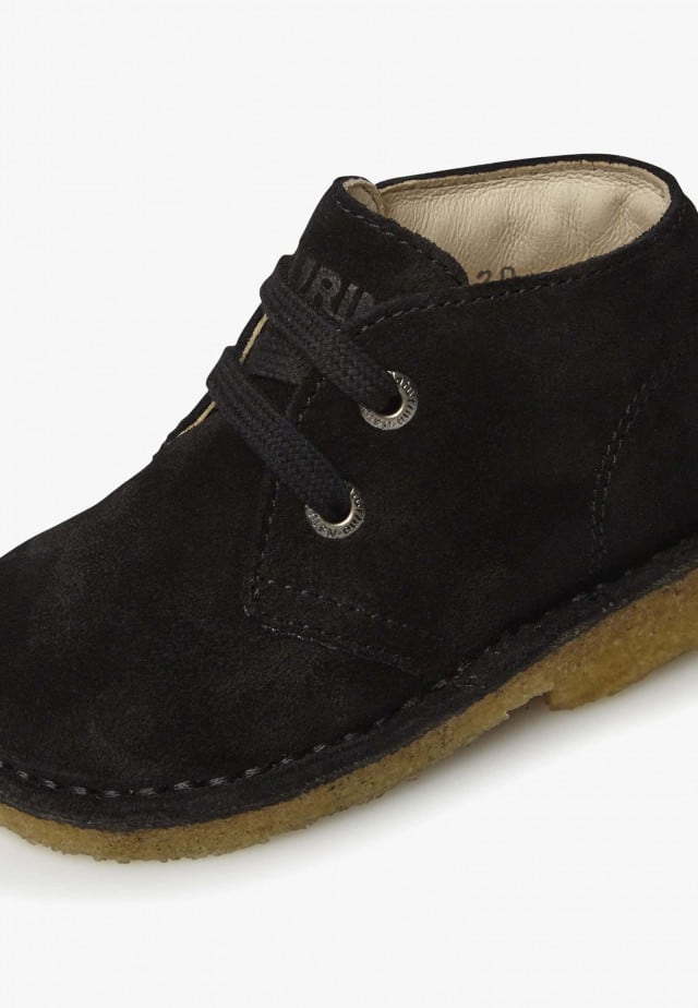 NATURINO MILKYDesert Boots aus Veloursleder, Schwarz
