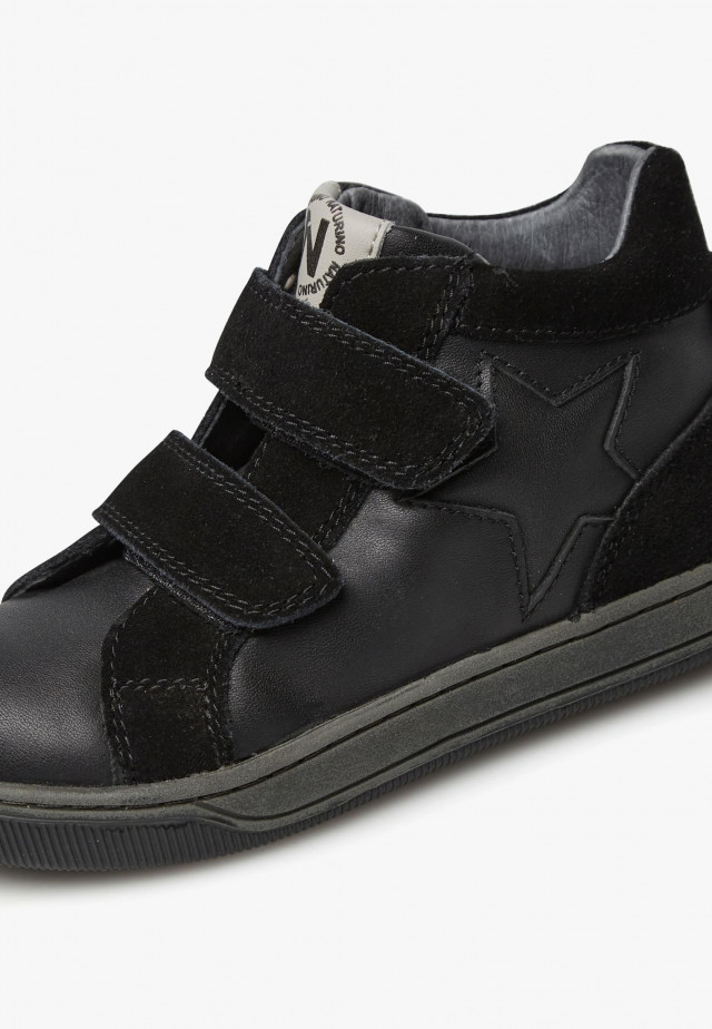 NATURINO CLAY STAR VL.Sneakers aus Veloursleder und Leder, Schwarz