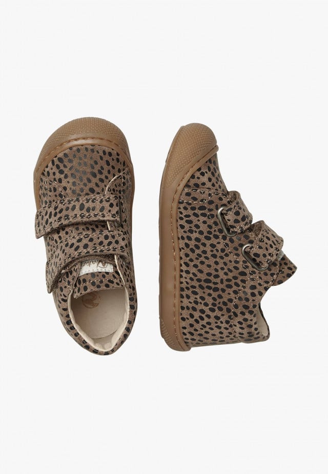 NATURINO COCOON VLLauflernschuhe aus Veloursleder mit Pony-Print, Tabak