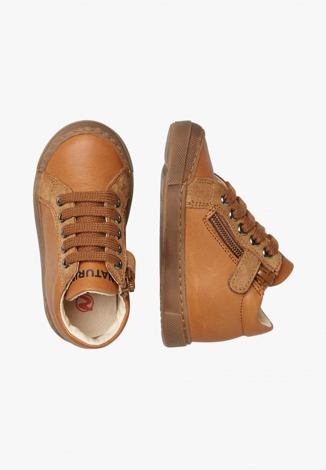 NATURINO DORD ZIPLedersneakers mit Reißverschluss, Cognac