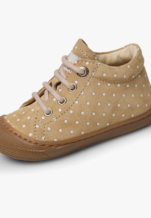 NATURINO COCOONLauflernschuhe aus Veloursleder mit Punkten, Sand