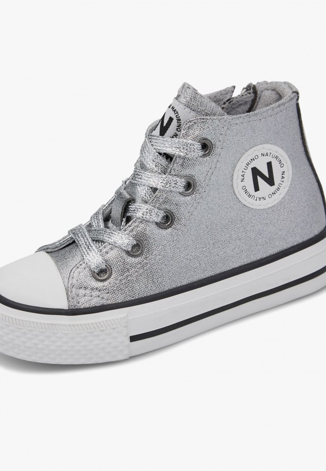 NATURINO YLFAS.Sneakers aus silbernem Stoff, Silber