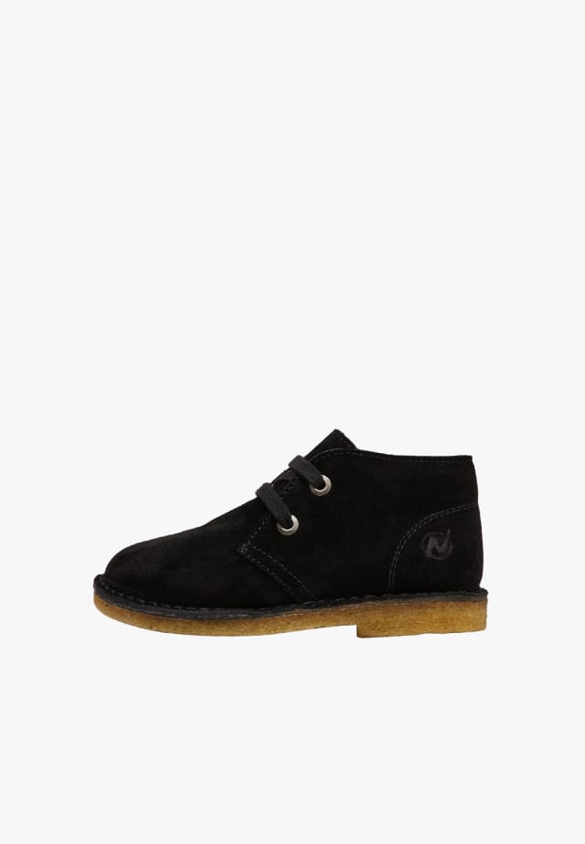 NATURINO MILKYDesert Boots aus Veloursleder, Schwarz