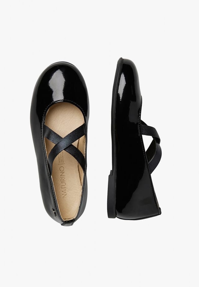 NATURINO ZEKEBallerinas aus Lackleder, Schwarz