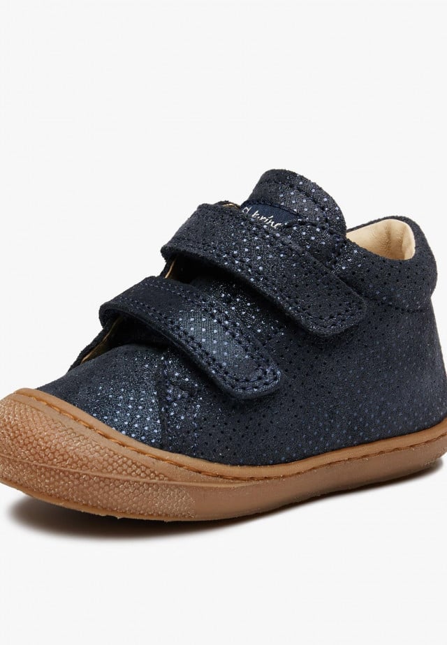 NATURINO COCOON VLLauflernschuhe aus Veloursleder in Glitter-Optik, Blau