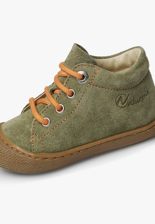 NATURINO COCOONLauflernschuhe aus Veloursleder, Militärgrün