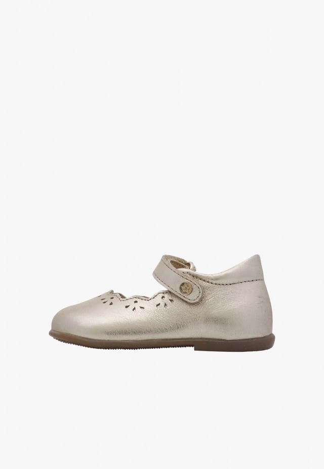 NATURINO OLYABallerinas aus Metallic-Leder, Platin