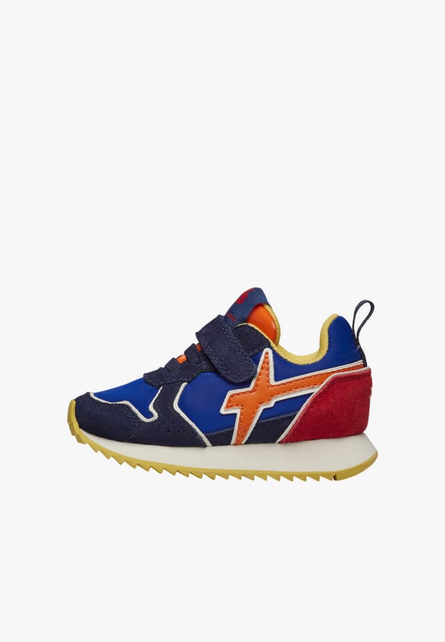 JET-BABY.Sneakers aus Veloursleder und technischem Gewebe, Schwarz