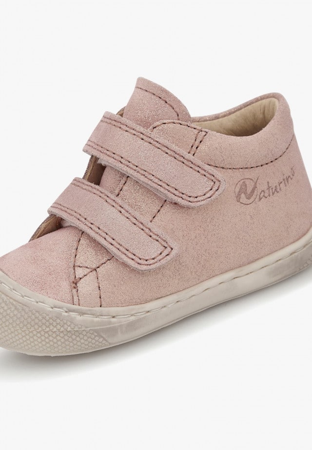 NATURINO COCOON VLLauflernschuhe aus Veloursleder in Glitter-Optik, Rosa
