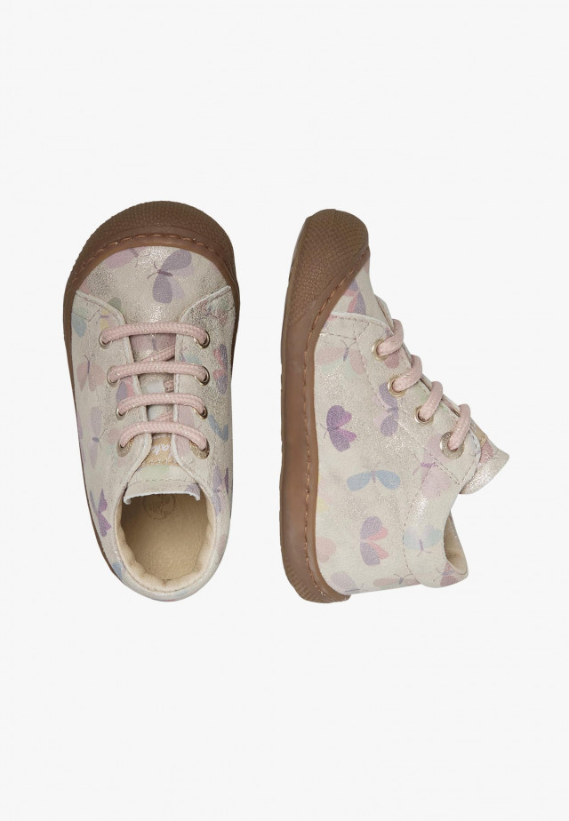 NATURINO COCOONLauflernschuhe aus Metallic-Leder mit Schmetterlingen, Platin