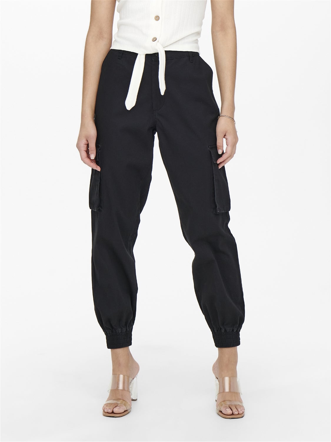 ONLBETSY-ALVA Mittlere Taille Komfort Fit Cargo-Hose Black