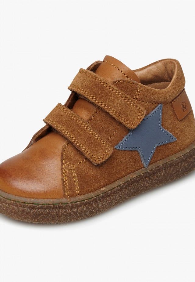 NATURINO ALBUS STAR VLSneakers aus Leder und Veloursleder mit Stern-Patch, Braun