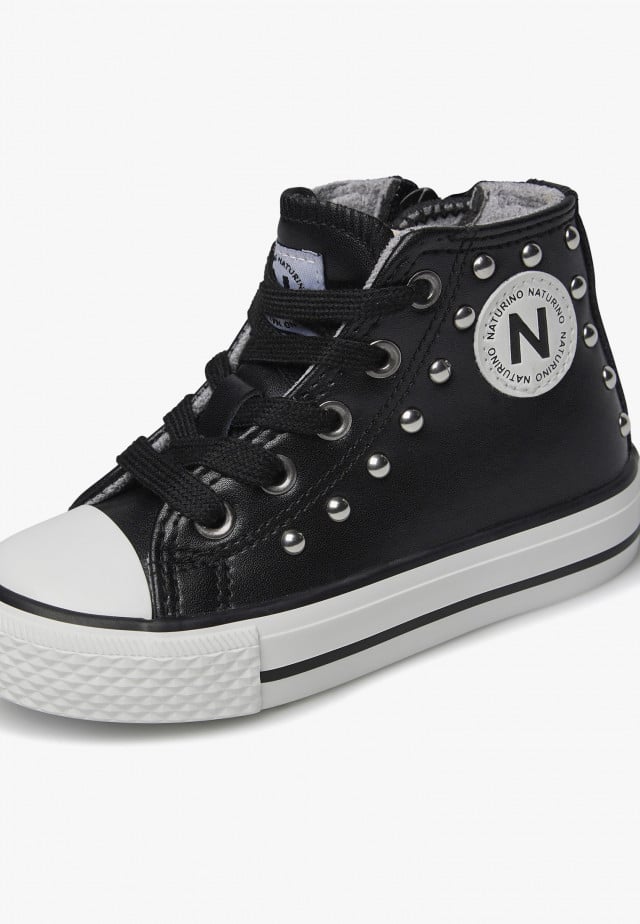 NATURINO YLFAS.Sneakers aus Leder mit Nieten, Schwarz