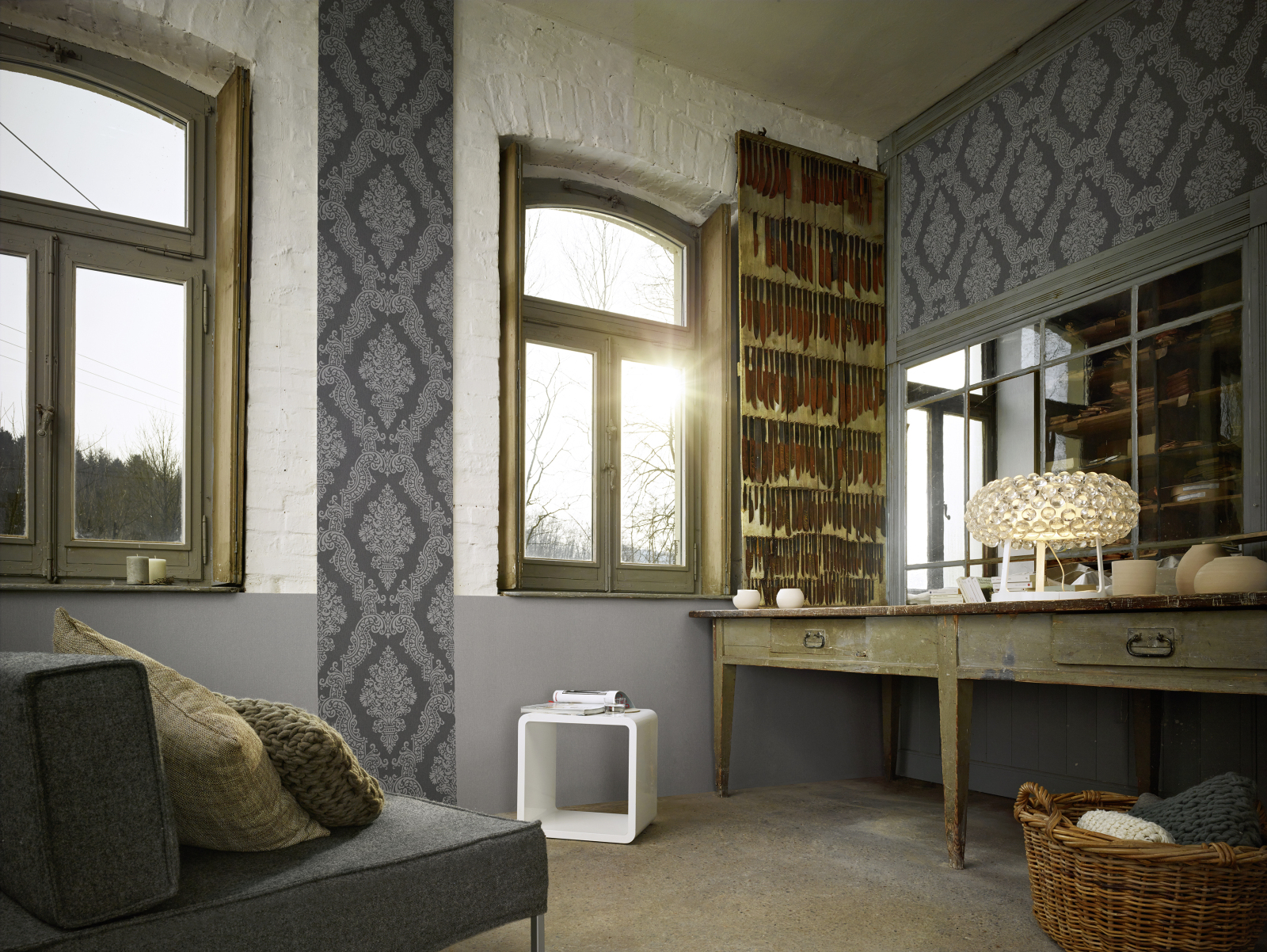 Vliestapete ELEGANCE 2 - Barock - grau - 10 Meter