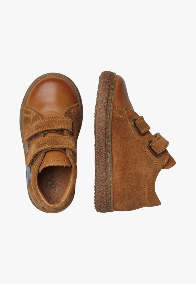 NATURINO ALBUS STAR VLSneakers aus Leder und Veloursleder mit Stern-Patch, Braun