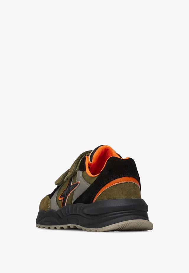 CHEWINGUM JUNIOR VL.Sneakers aus Veloursleder und technischem Gewebe, Militärgrün