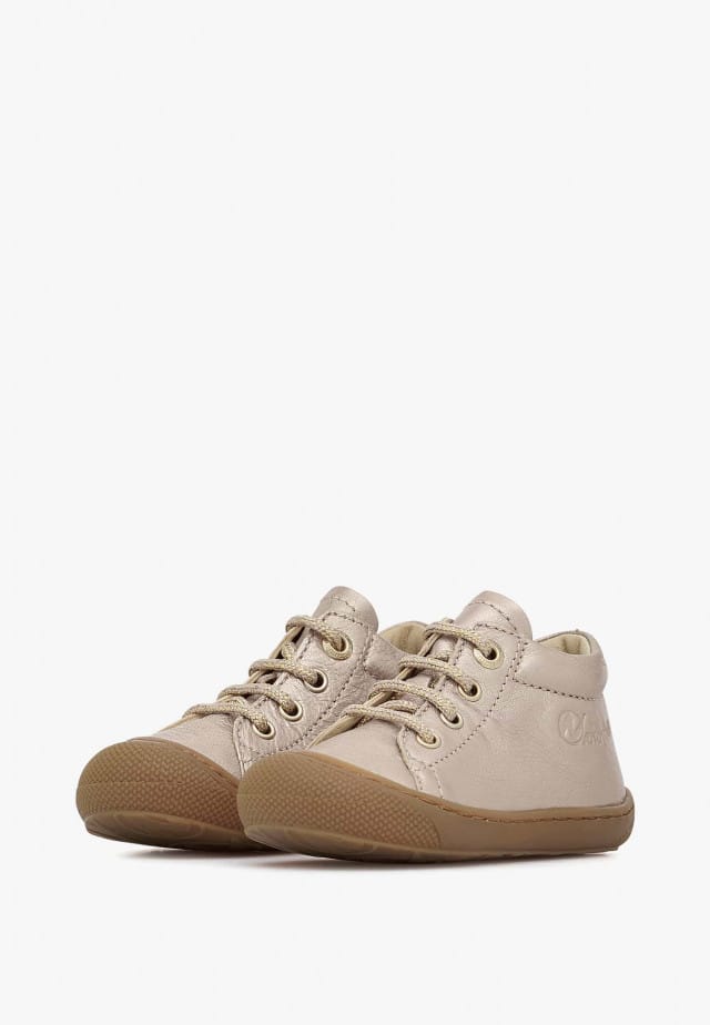 NATURINO COCOONLauflernschuhe aus Metallic-Leder, Puderrosa