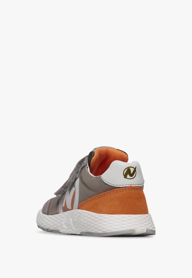 NATURINO JESKO 2 VL.Sneakers aus Veloursleder und technischem Gewebe, Grau-Orange