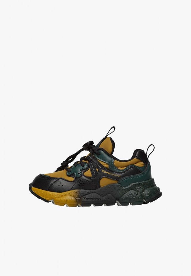 YAMANO 3 JUNIOR.Sneakers aus Kunstleder und technischem Gewebe, Schwarz-Kürbis