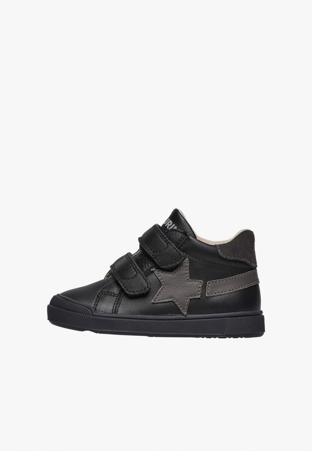 NATURINO SINGERY VL.Sneakers aus Leder mit Stern, Schwarz