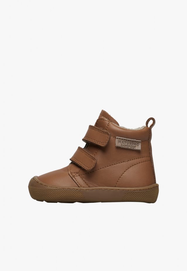 NATURINO WIGGHI VLBarfußstiefel aus Leder, Cognac