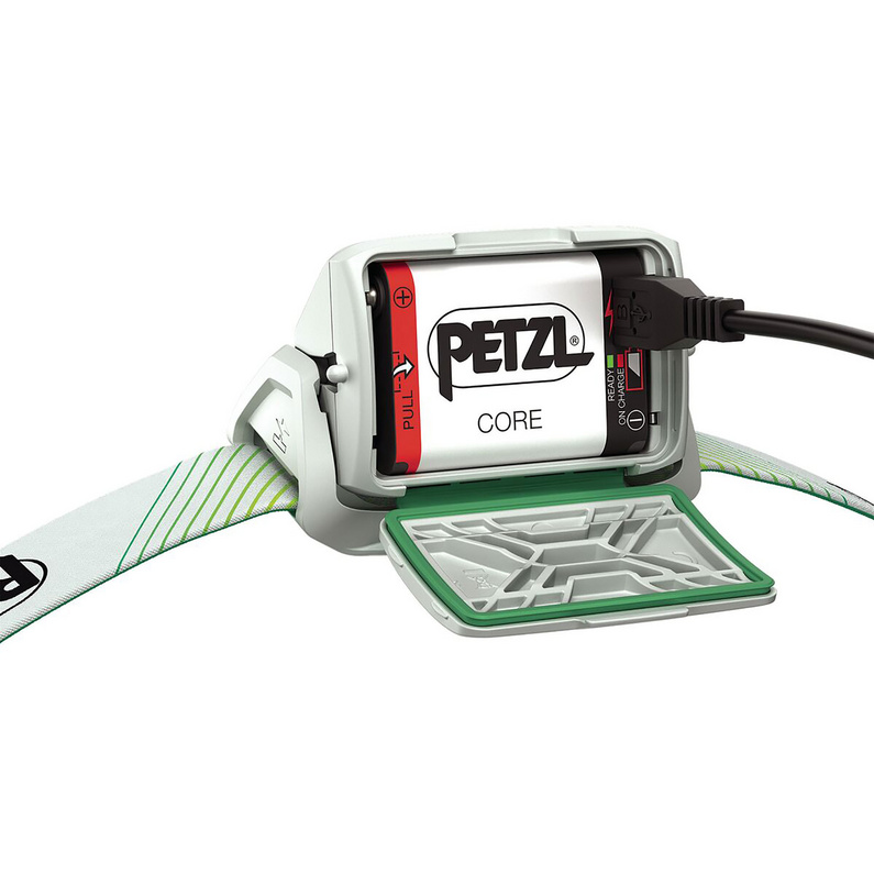 Petzl Actik Core Stirnlampe