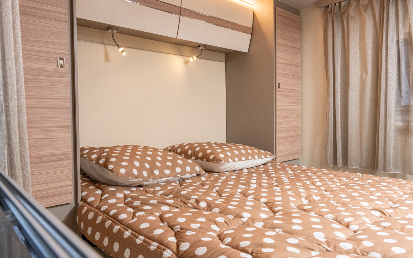 Berger Ready to go Bettdeckensystem 140x190/195 cm rundes Fußteil creme