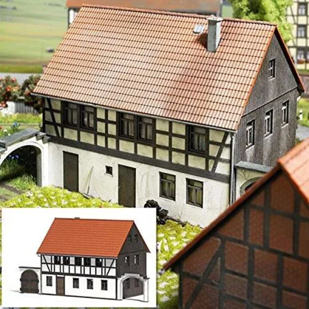 Busch Wohnhaus (4-Seiten-Hof) H0
