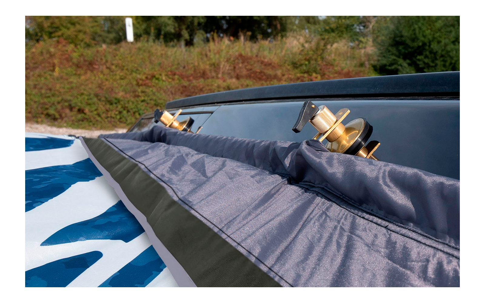 Bent Universal Fahrzeugadapter