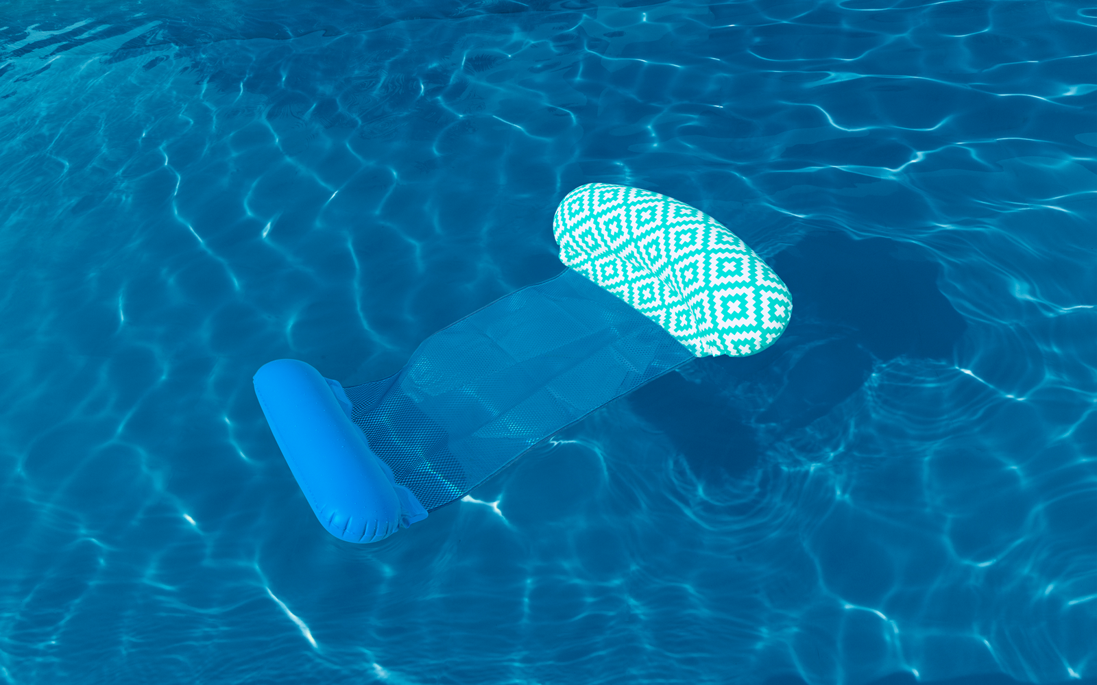Bestway Comfort Plush Pool-Hängematte 145 x 87 cm