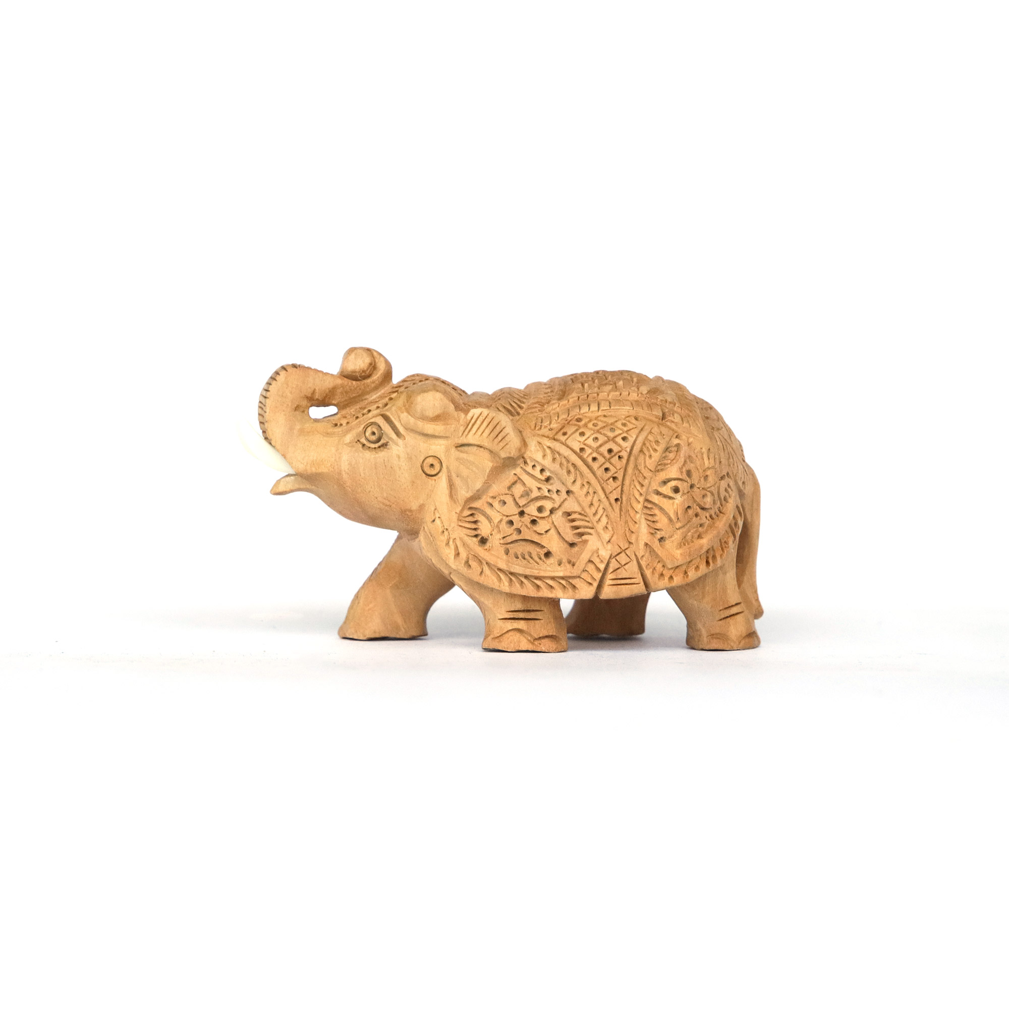 Elefant mit geschnitzter Satteldecke, natur, B 9 cm, H 5 cm, T 5 cm von fischer's lagerhaus