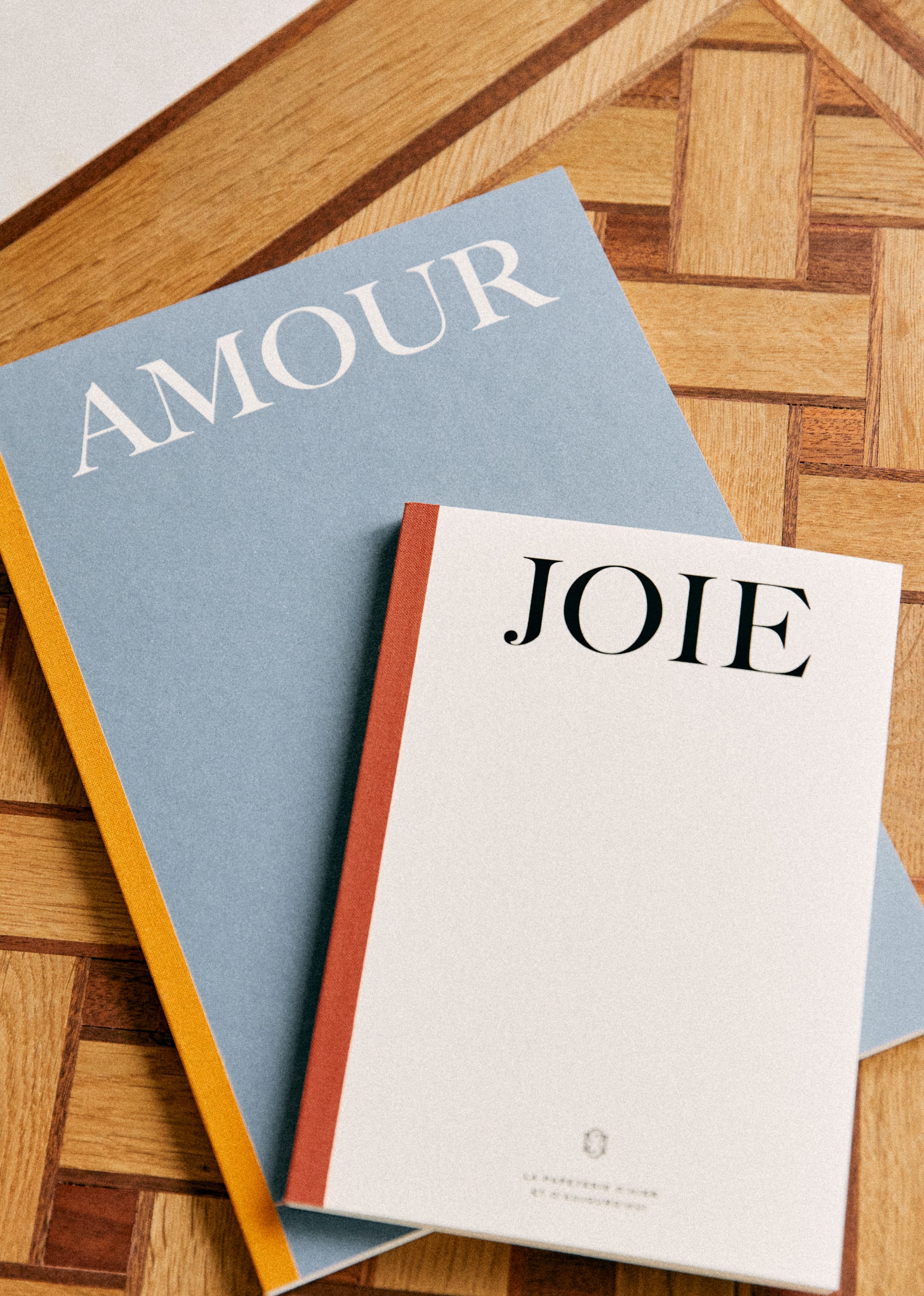 Carnet A5 - Joie - LES COMPOSANTES/SENTEURS & PAPETERIE 5906796