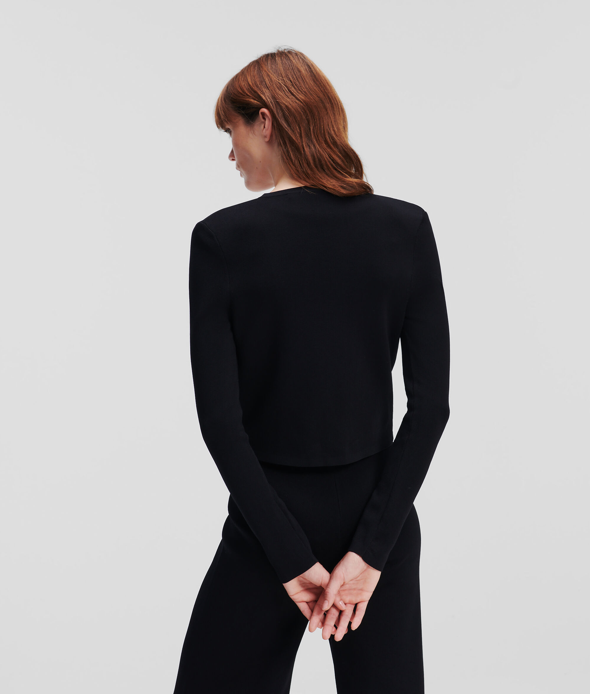 CARDIGAN CROPPED AJUSTÉ