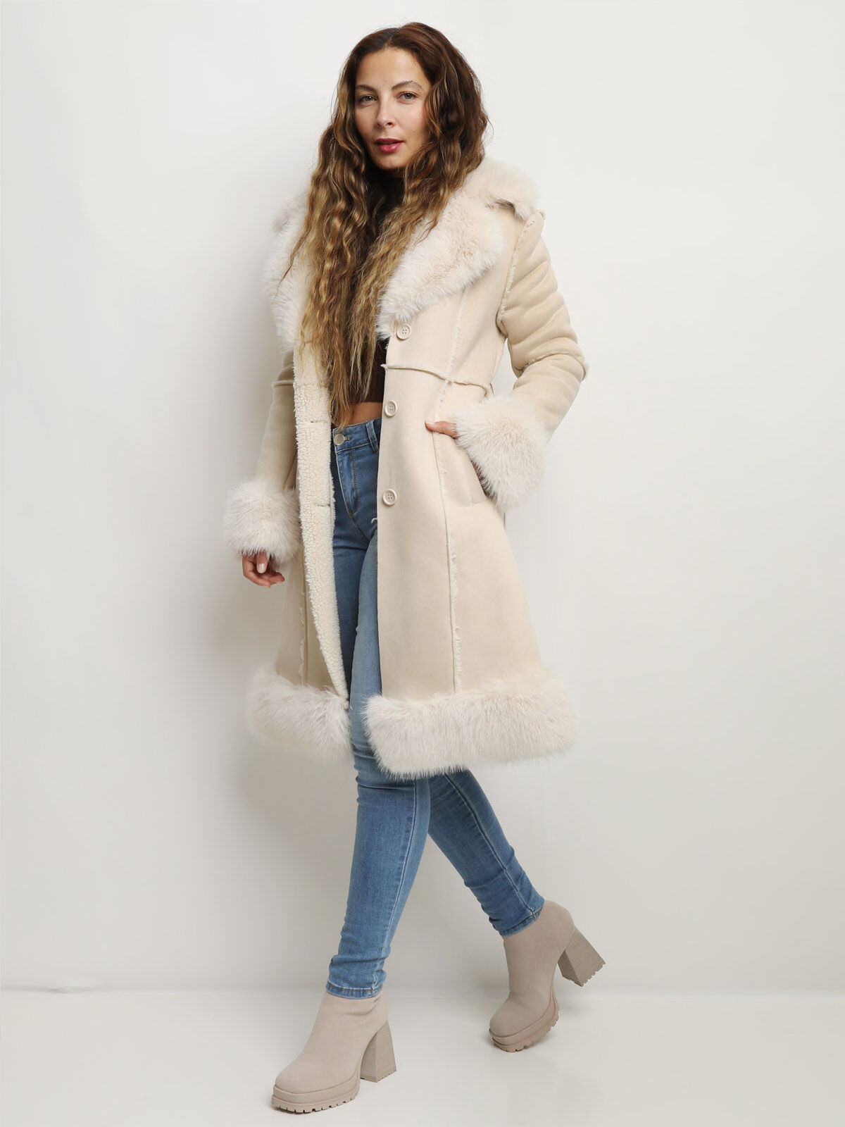 Manteau en suédine et fausse fourrure- Beige