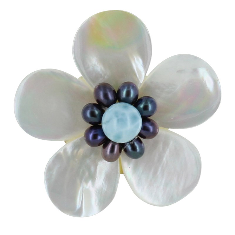 Broche Fleur en Nacre Ivoire Perles Keshi et Larimar