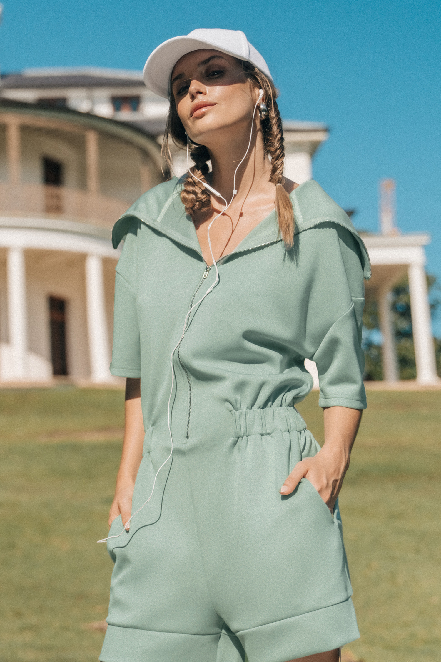 Comboshort oversize à col chemise et zip sur le devant