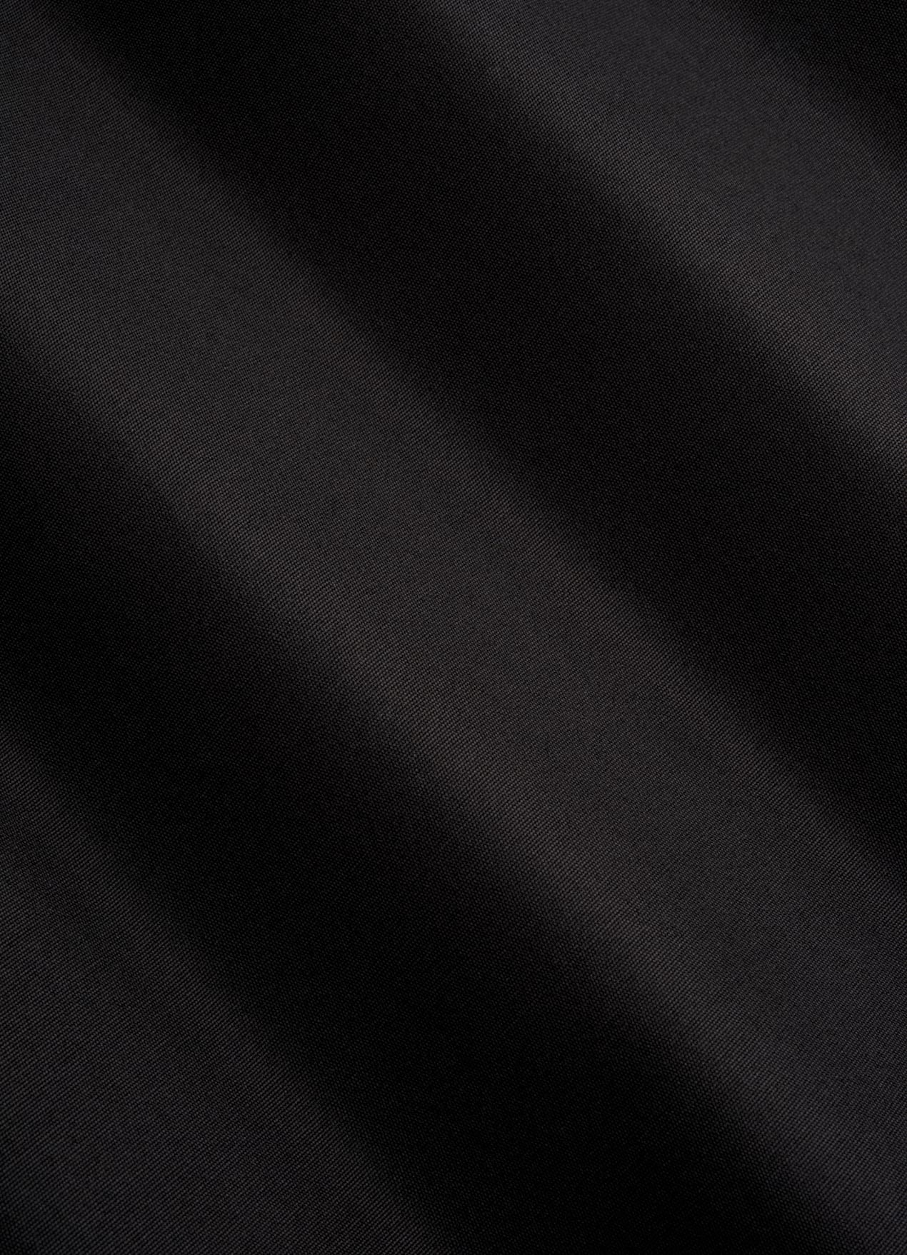 Chemise coupe tailored en popeline noire