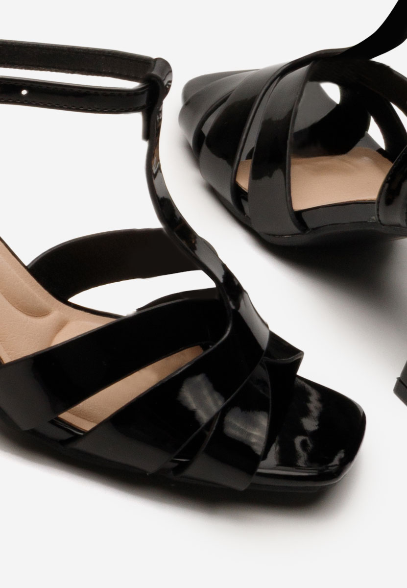 Sandales à talon épais noires Tamatha