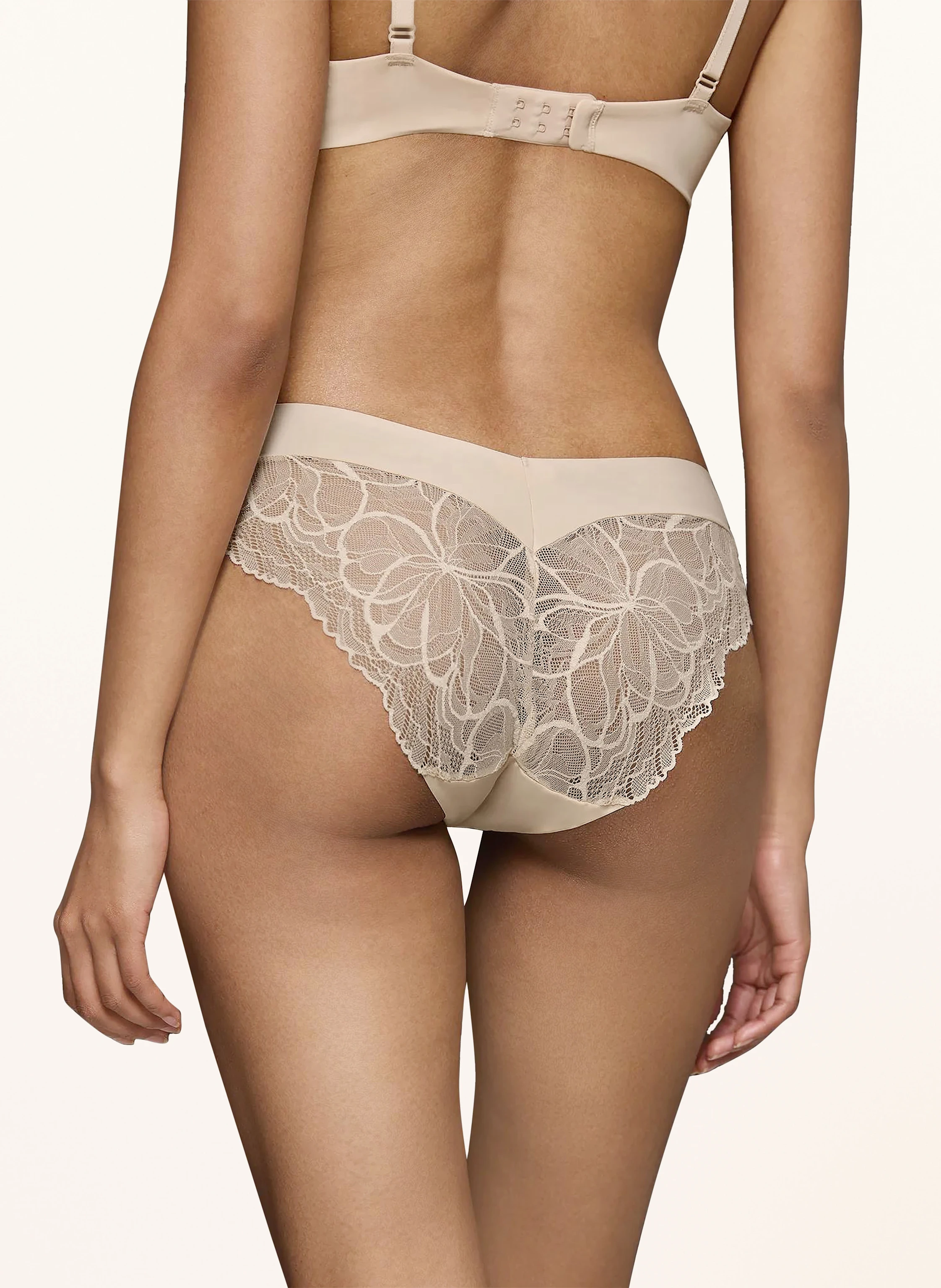 Triumph Slip BODY MAKE-UP ILLUSION LACE
