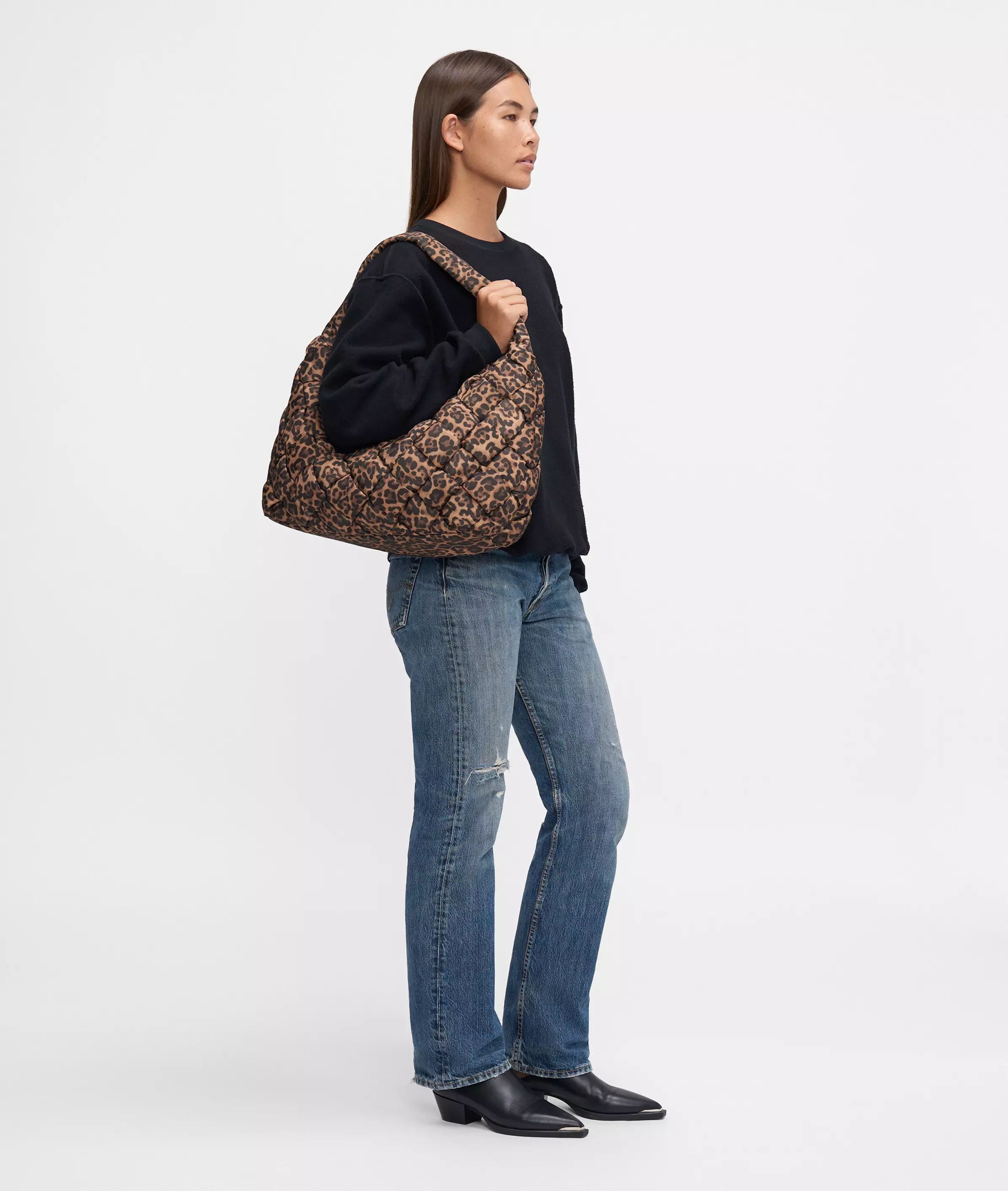 Nylon Bo Hobo L Large nylon bag with leo print